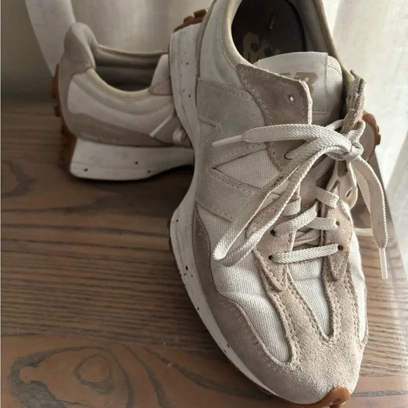 New Balance Beige and White Sneakers - Picture 7 of 7